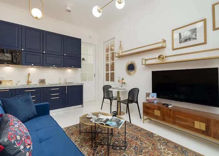 Dietla One Bedroom s With Air Conditioning & Balcony By Noclegi Renters
